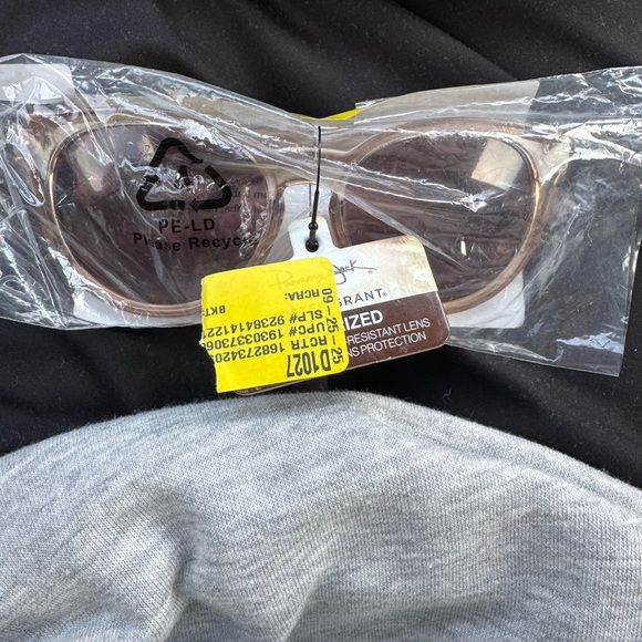 NWT Panama Jack x Foster Grant Women’s Polarized Sunglasses - Picture 2 of 4